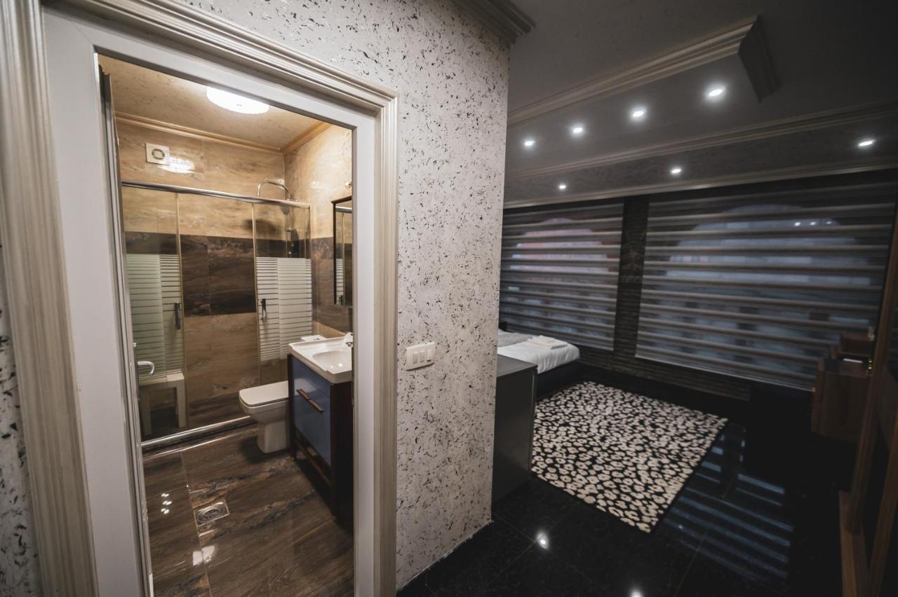 Hotel Premium Pristina Buitenkant foto