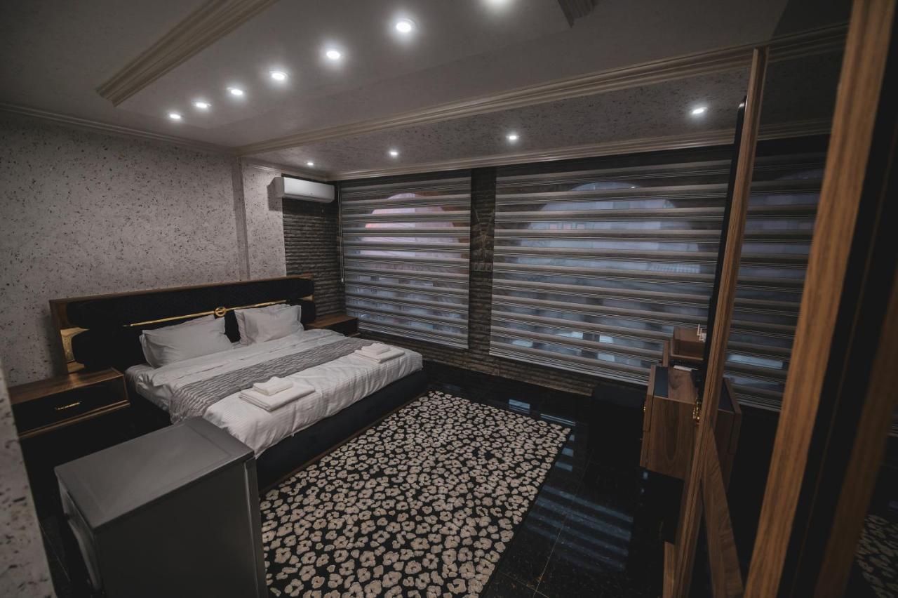 Hotel Premium Pristina Buitenkant foto