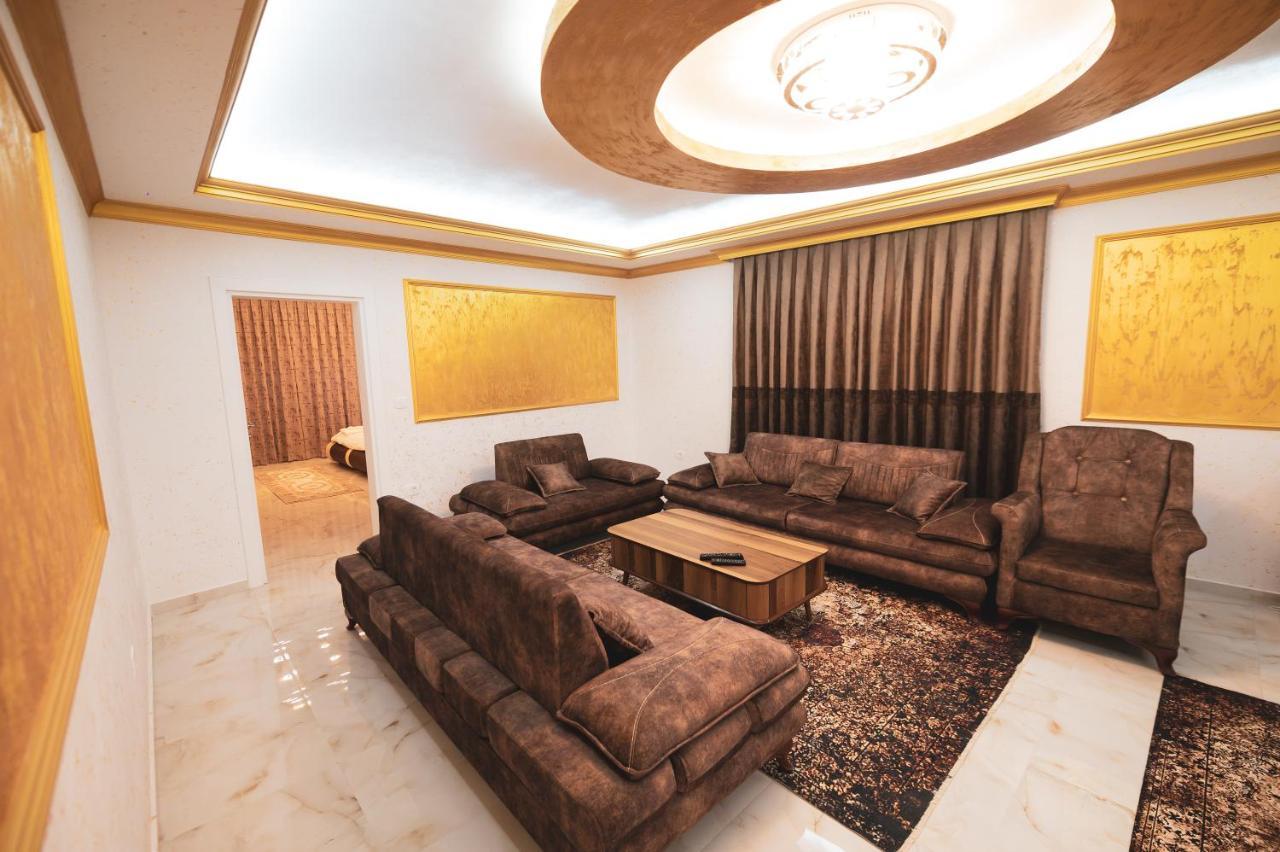 Hotel Premium Pristina Buitenkant foto
