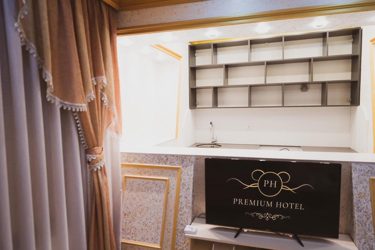 Hotel Premium Pristina Buitenkant foto