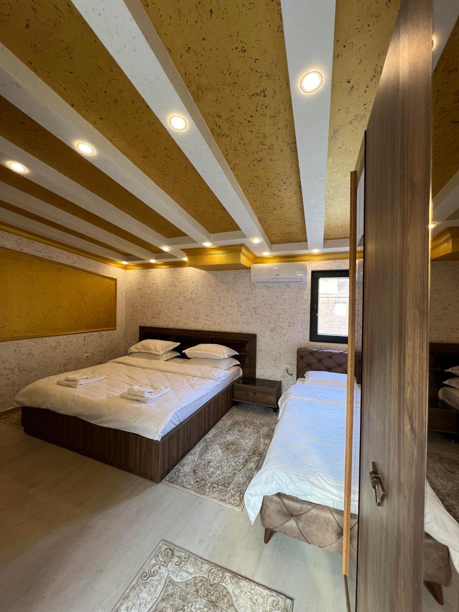 Hotel Premium Pristina Buitenkant foto