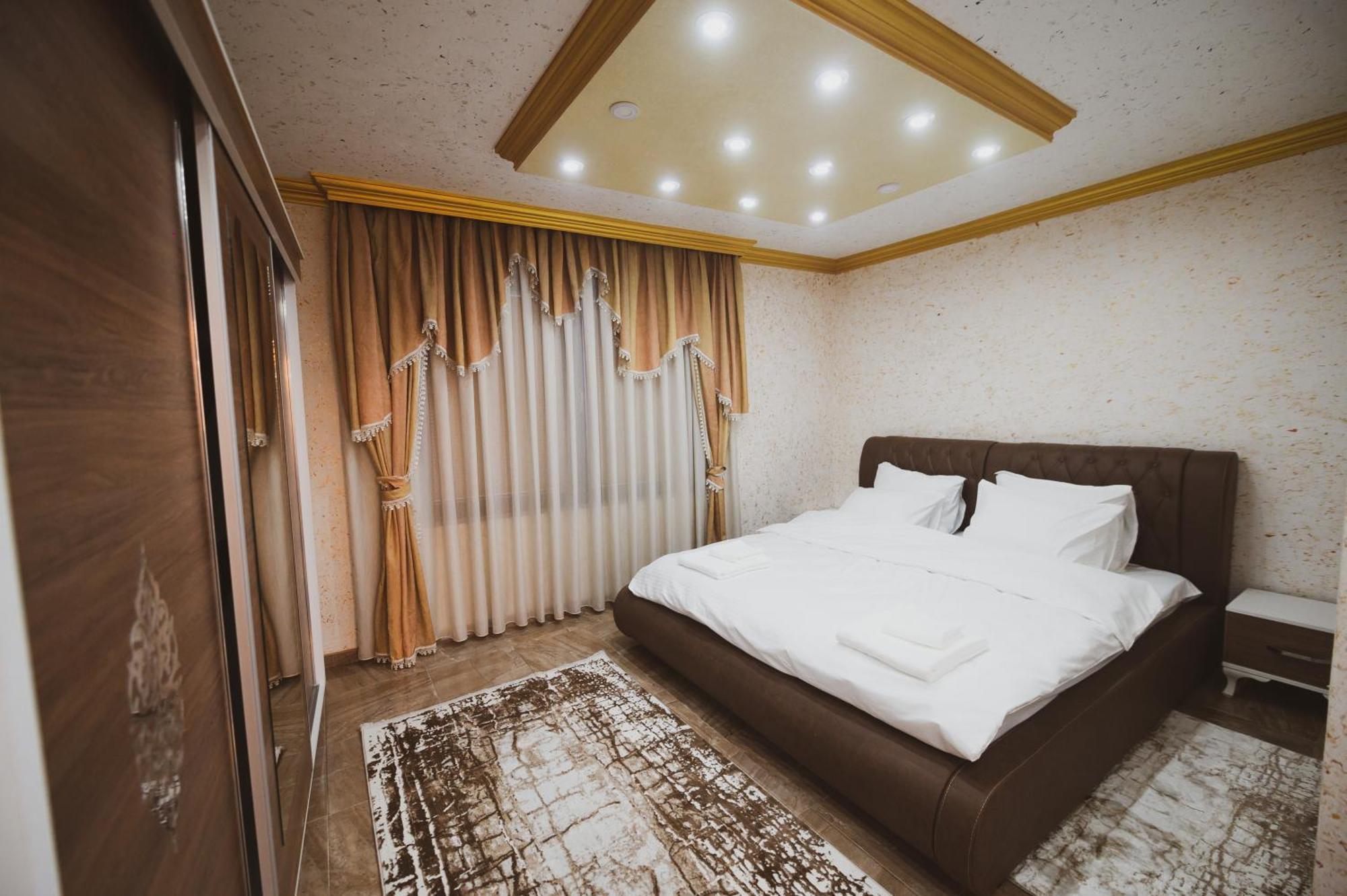 Hotel Premium Pristina Buitenkant foto