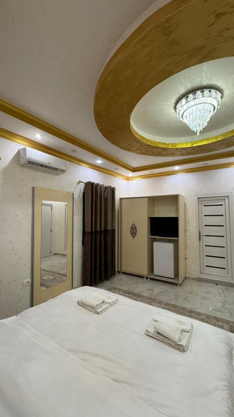 Hotel Premium Pristina Buitenkant foto