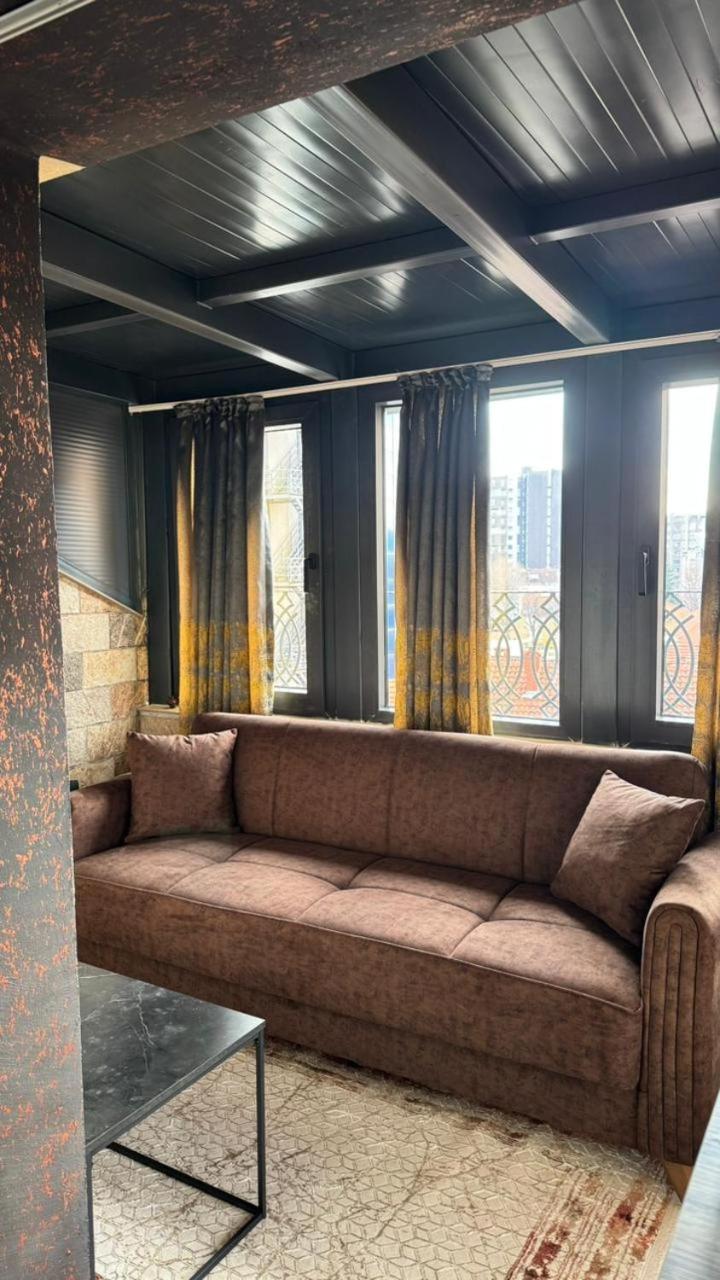 Hotel Premium Pristina Buitenkant foto